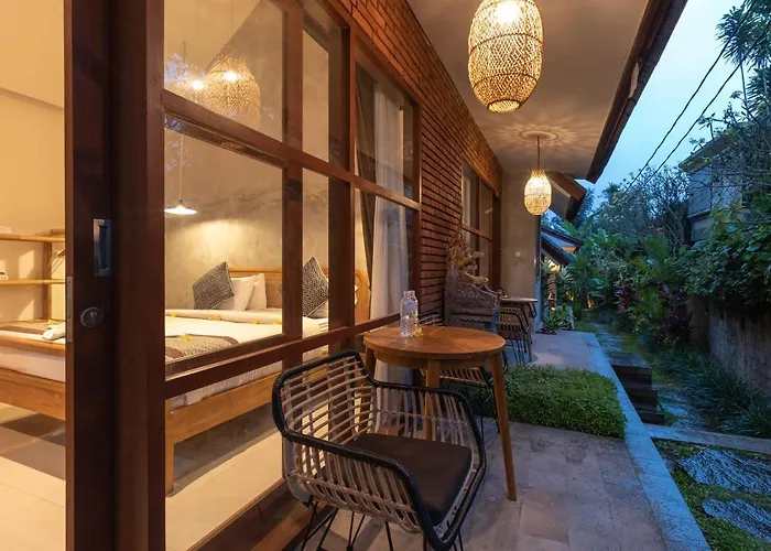 Yarama Cottages